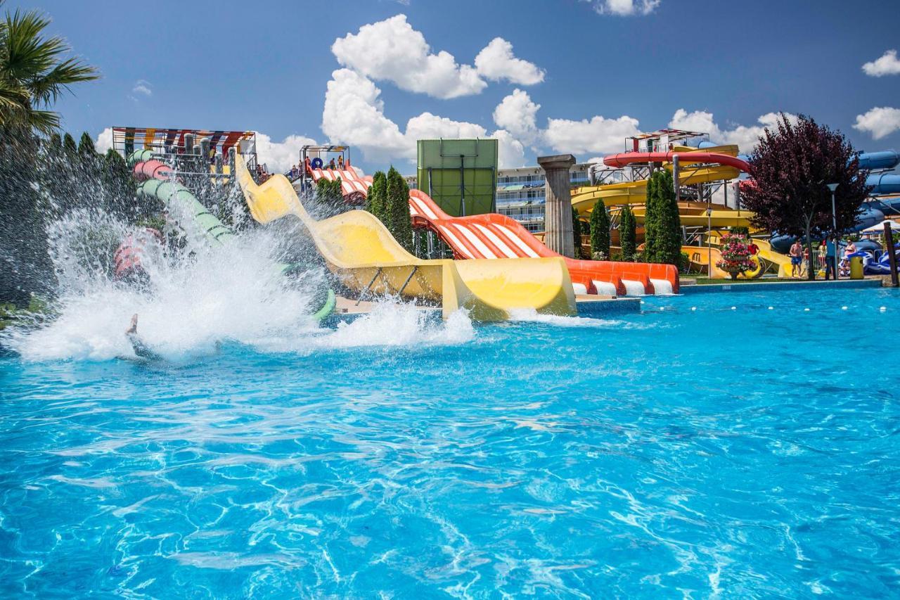 Aqua Nevis Hotel & Aqua Park Pantai Sunny Luaran gambar